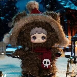Maymei Winter Weirdness Rebel Bear Top Toy